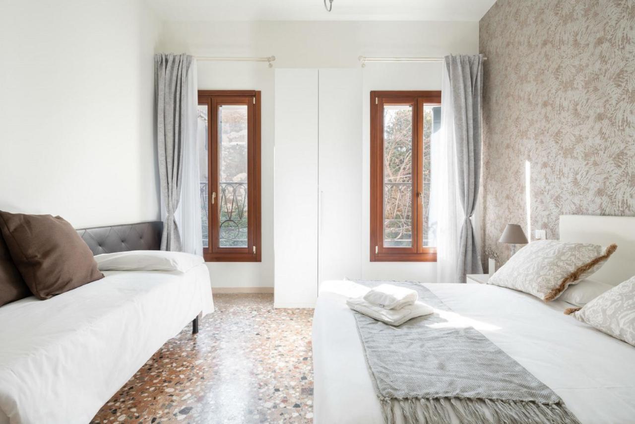Accademia Charm Apartments By Wonderful Italy Venedig Exteriör bild