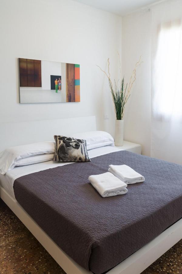 Accademia Charm Apartments By Wonderful Italy Venedig Exteriör bild