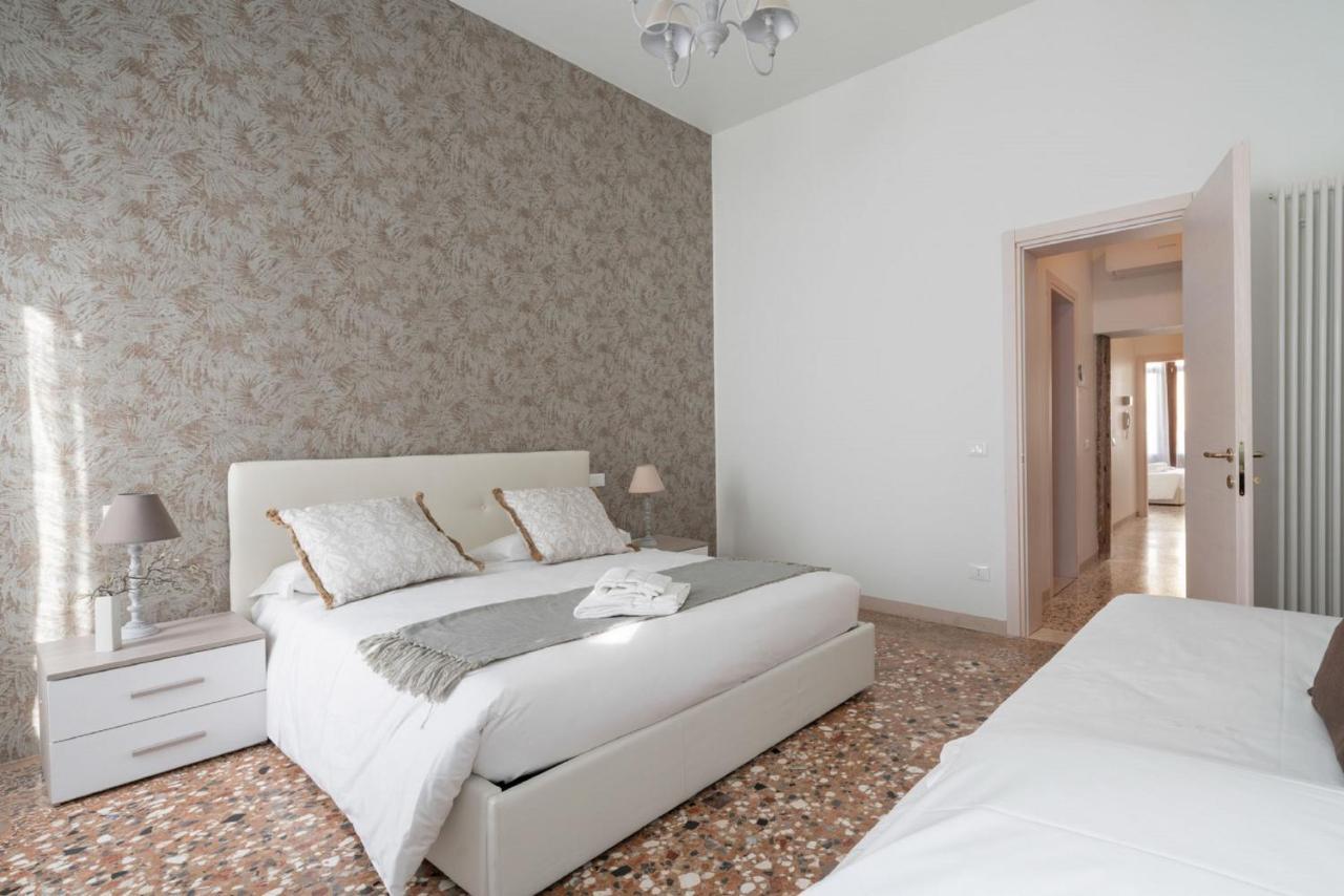 Accademia Charm Apartments By Wonderful Italy Venedig Exteriör bild