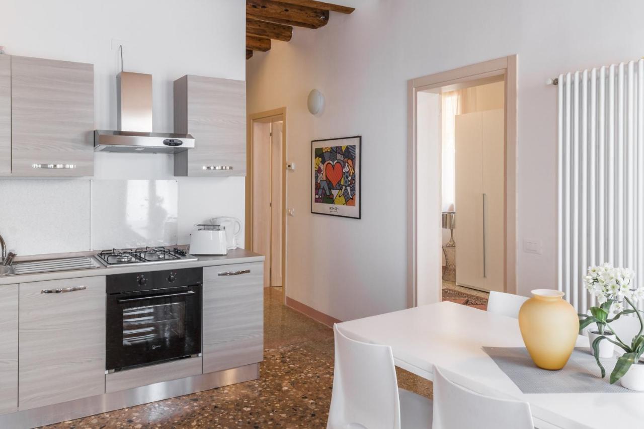 Accademia Charm Apartments By Wonderful Italy Venedig Exteriör bild