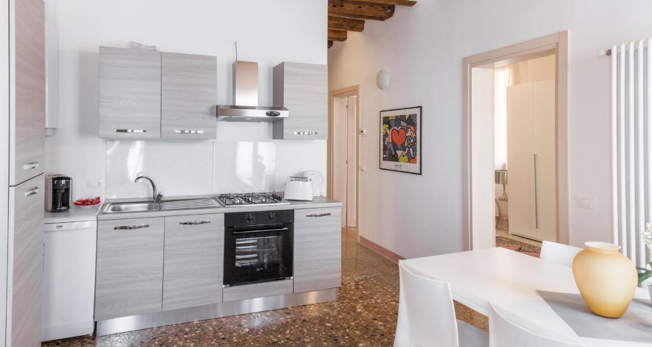 Accademia Charm Apartments By Wonderful Italy Venedig Exteriör bild