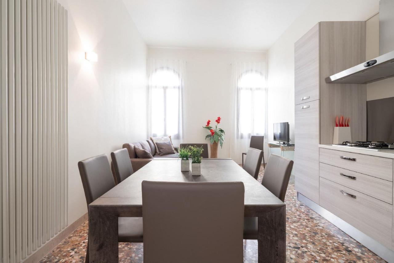 Accademia Charm Apartments By Wonderful Italy Venedig Exteriör bild