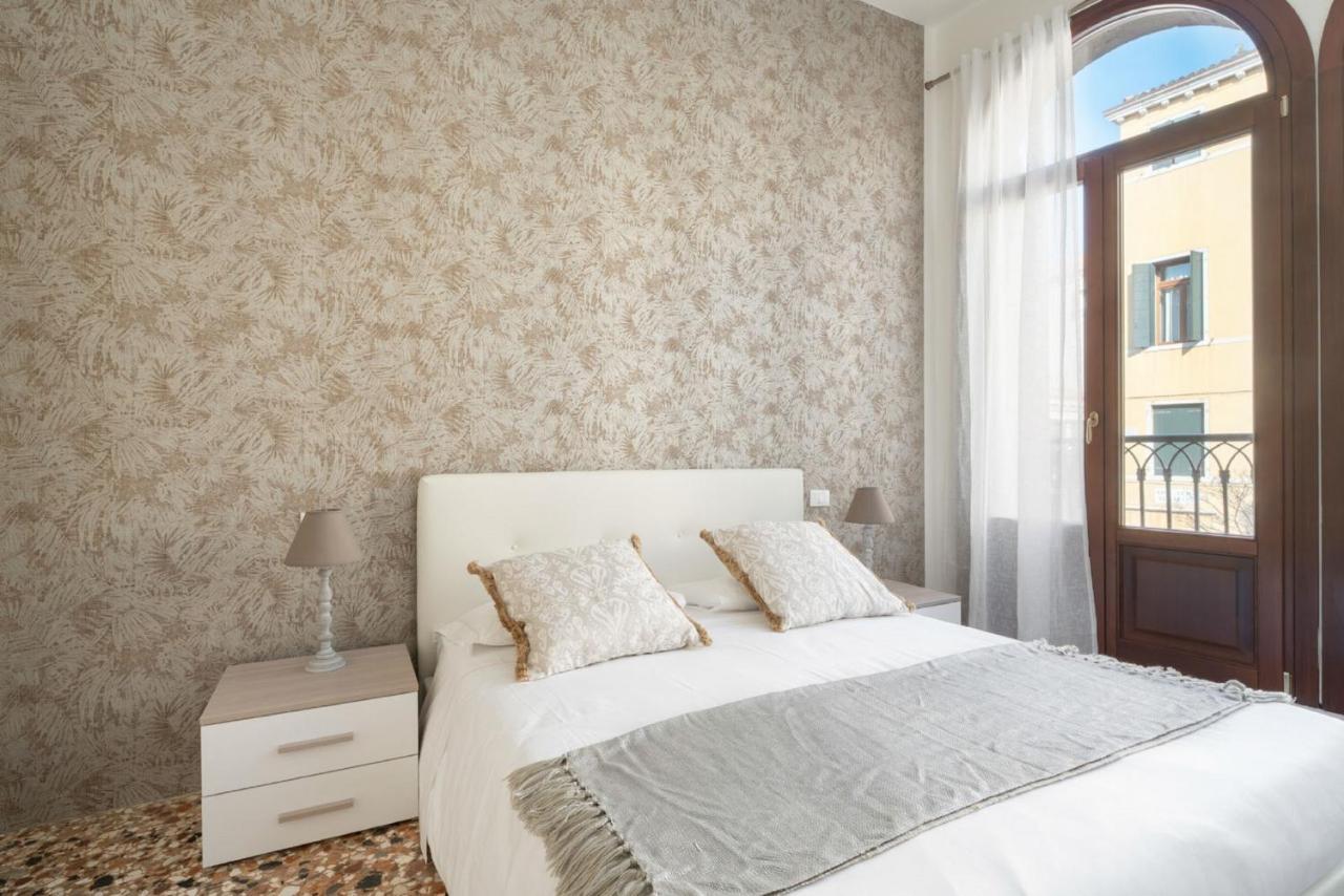Accademia Charm Apartments By Wonderful Italy Venedig Exteriör bild