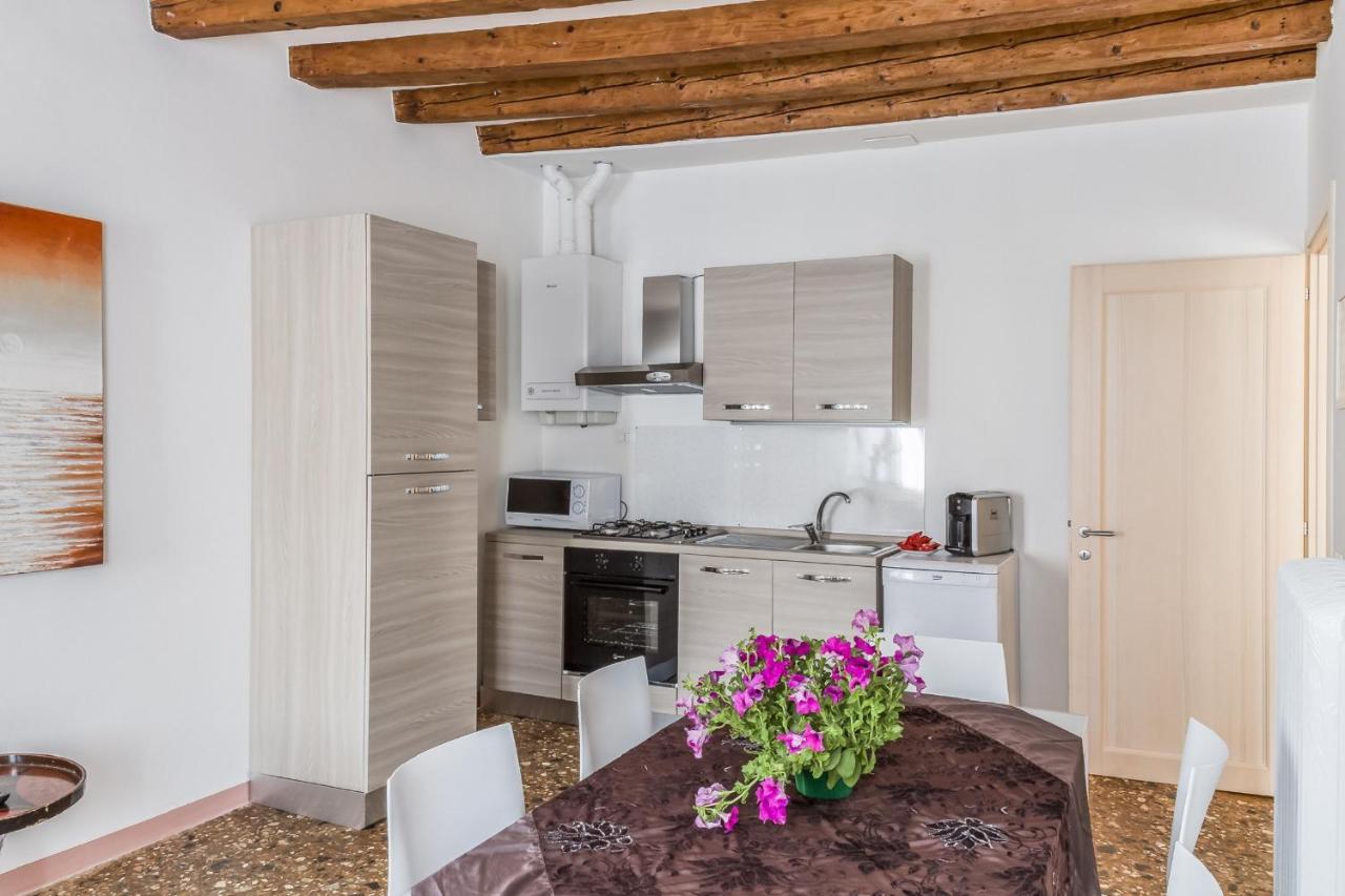 Accademia Charm Apartments By Wonderful Italy Venedig Exteriör bild